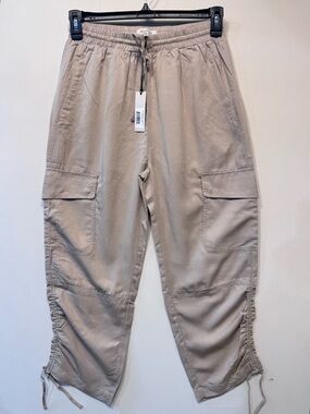 Martha Stewart Casual Cargo lightweight ankle pants 100% tencel nwt size small